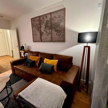 New & Serene 1-Bedroom Apart Near #Ladefenseparis #Parking&Fibre Suresnes Bagian luar foto