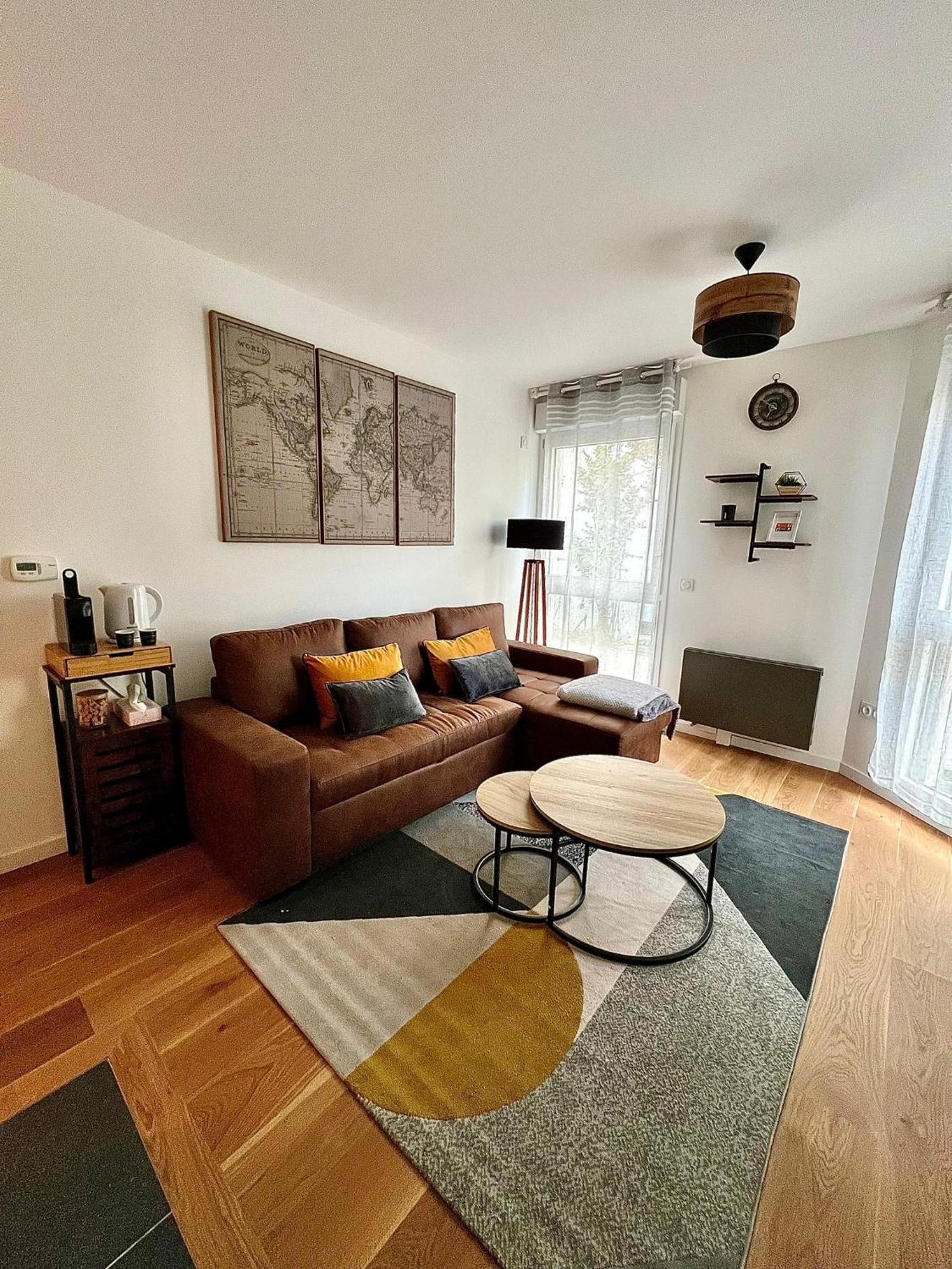 New & Serene 1-Bedroom Apart Near #Ladefenseparis #Parking&Fibre Suresnes Bagian luar foto